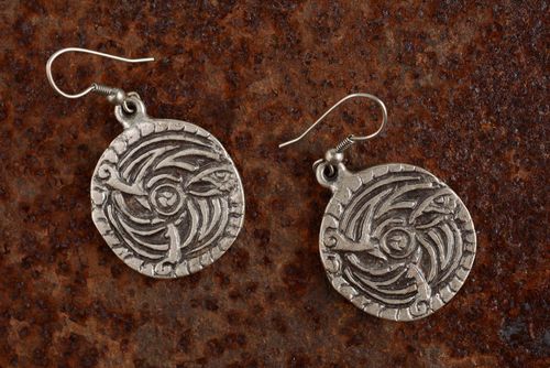 Metal round earrings Lizard - MADEheart.com