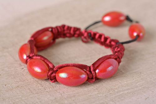 Handmade bracelet macrame jewelry bead bracelet designer accessories gift ideas - MADEheart.com