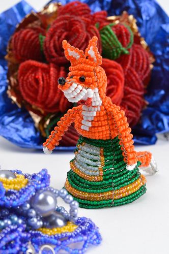 Figura de abalorios hecha a mano decoración de hogar regalo original zorra - MADEheart.com
