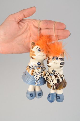 Clochettes décoratives originales faites main en argile peintes Chats 2 pièces - MADEheart.com