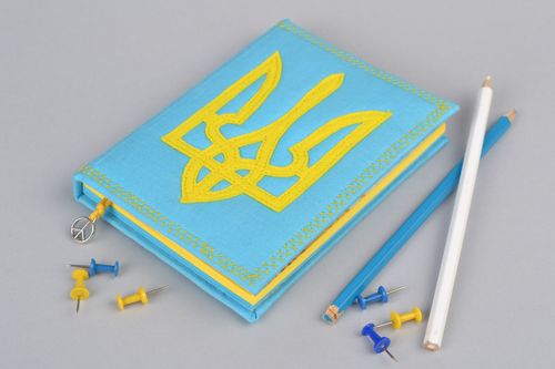 Carnet de notes fait main 100 pages couverture tissu avec marque-page Ukraine - MADEheart.com
