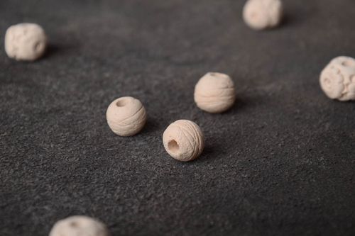 Набор круглых бусин из глины ручной работы 3 штуки для творчества - MADEheart.com