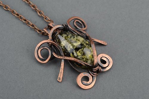 Pendant wire wrap Scarab - MADEheart.com