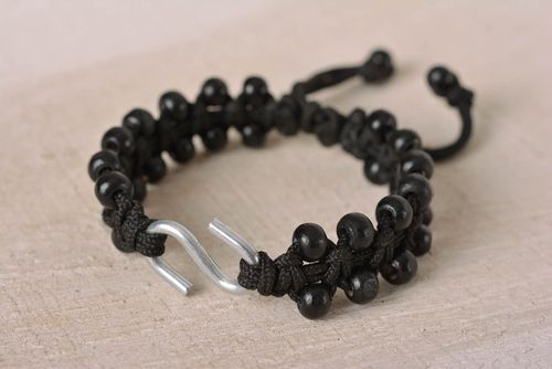 Stylish handmade wrist bracelet woven macrame bracelet cool jewelry designs - MADEheart.com