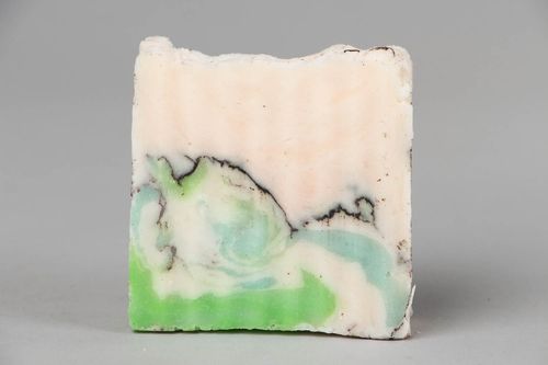 Handmade soap - MADEheart.com