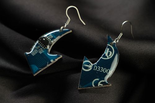 Blue metal earrings in cyberpunk style Arrows - MADEheart.com