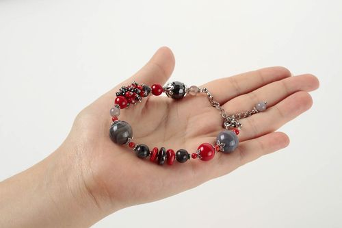 Pulsera de piedras naturales hecha a mano accesorio para mujer regalo original - MADEheart.com