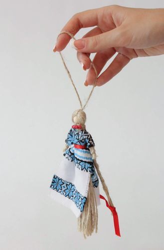 Handmade doll motanka - MADEheart.com