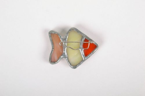 Stained glass brooch Fish - MADEheart.com