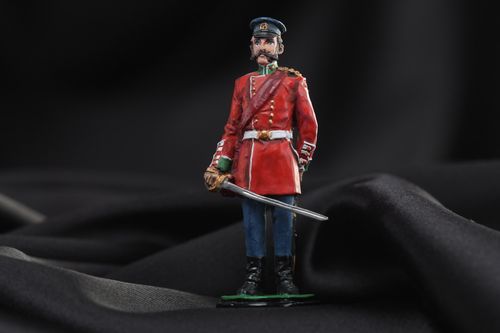 Figurilla de estaño artesanal oficial de infantería inglés pintado - MADEheart.com
