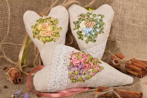 Set of 3 handmade designer heart shaped fabric sachet pillows with aroma - MADEheart.com