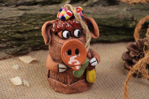Campana decorativa de cerámica artesanal hermosa Cerdito - MADEheart.com