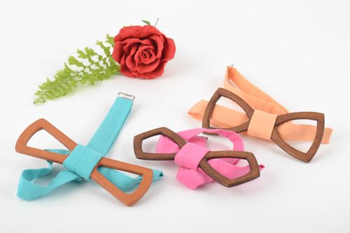 Cravatte a farfalla in legno fatte a mano papillon uomo accessori artigianali - MADEheart.com