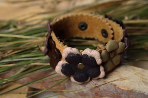 Bracciale in pelle fatto a mano accessorio originale braccialetto di moda - MADEheart.com