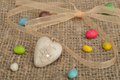 Handmade pendant made of polymer clay in shape of grey heart on ribbon - MADEheart.com