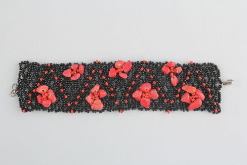 Bracciale con perline fatto a mano accessorio intrecciato bigiotteria da donna - MADEheart.com