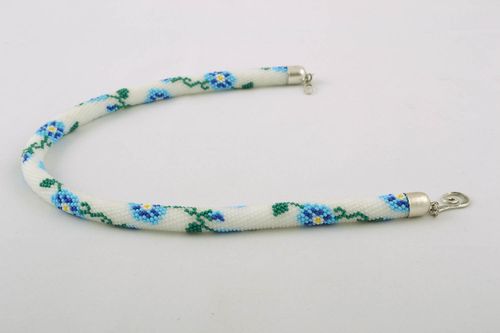Beaded cord necklace with flowers - MADEheart.com