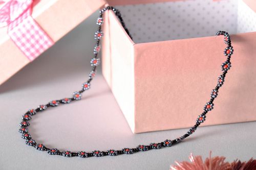 Collier-bracelet fait main en perles de rocaille  - MADEheart.com