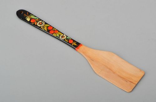 Spatule en bois à poignée colorée - MADEheart.com