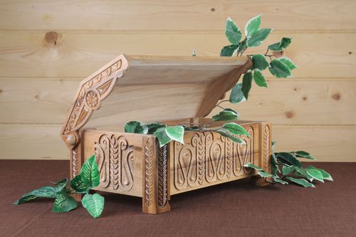 Scatola di legno fatta a mano cofanetto intarsiato scrigno bello da donna - MADEheart.com