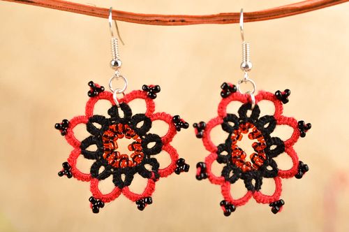 Handmade jewelry dangling earrings designer earrings fashion accessories - MADEheart.com