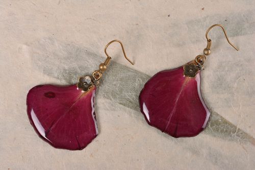 Earrings with dried flower petals beautiful graceful handmade botanic jewelry - MADEheart.com