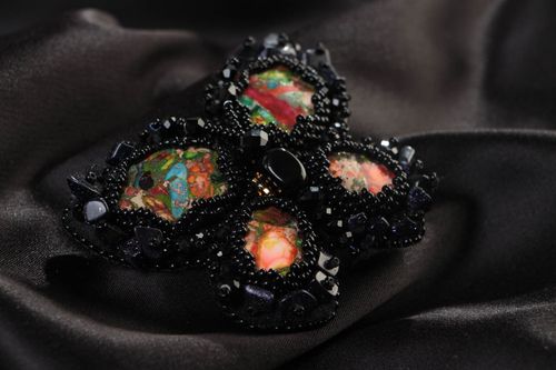 Schwarze Schmetterling Brosche aus Glasperlen mit Kristallen für Damen handmade - MADEheart.com