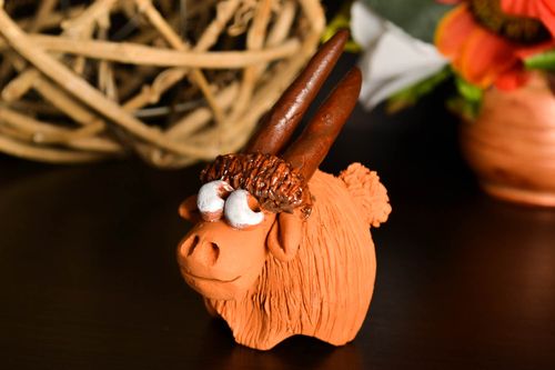 Figurina fatta a mano in ceramica carino animaletto souvenir di terracotta - MADEheart.com