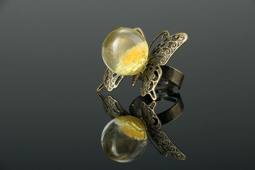 Ring with straw flower - MADEheart.com