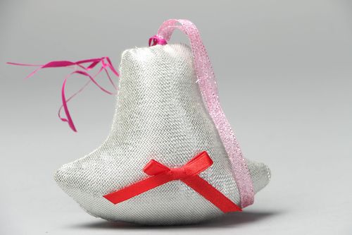 Pupazzo in stoffa fatto a mano giocattolo ecologico decorazione d’interni - MADEheart.com