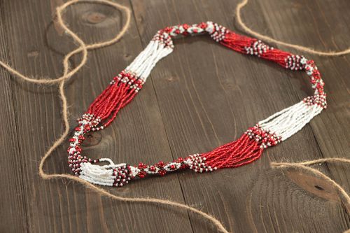 Ожерелье из бисера длинное красное с белым стильное этническое ручной работы - MADEheart.com