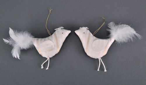 Interieur Anhänger Vogel (Seide und Kunstdaune) - MADEheart.com