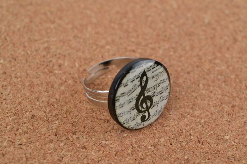Handmade round polymer clay decoupage jewelry ring with tremble clef image - MADEheart.com