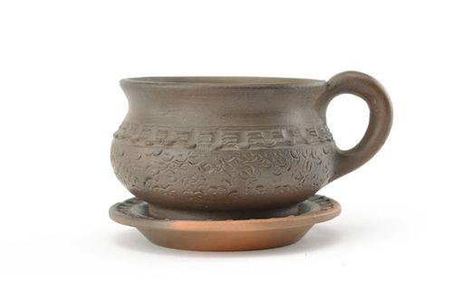 Medium size natural clay coffee cup with handle and saucer - MADEheart.com