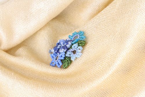 Broche artesanal na técnica de macramê - MADEheart.com