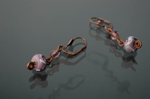 Metal earrings made using wire-wrap technique - MADEheart.com
