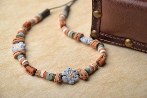 Beautiful ceramic necklace - MADEheart.com