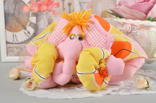 Pupazzo per bambini fatto a mano giocattolo ecologico regalo per bambini - MADEheart.com