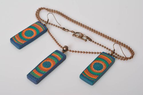 Bijoux en argile polymère pendentif boucles doreilles faits main multicolores - MADEheart.com