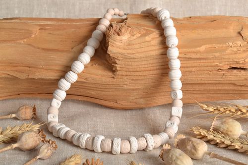 White clay bead necklace - MADEheart.com