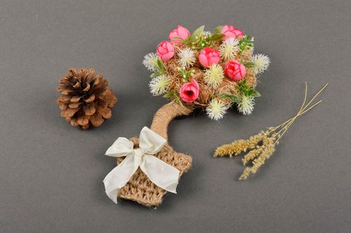 Beautiful souvenir magnet unusual handmade accessories decorative present - MADEheart.com