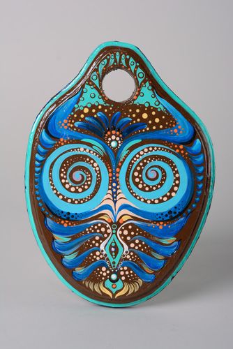 Bright handmade designer wooden chopping board with painting for wall decor - MADEheart.com