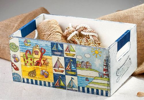 Handicraft box in decoupage technique  - MADEheart.com