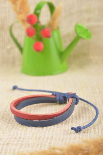 Handmade Armband Leder Damen Designer Schmuck Armband Frauen Rot und Blau fein - MADEheart.com
