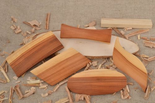 Handamade Holz Haarspangen Set 5 Stück in Braun für junge Frauen und Mädchen  - MADEheart.com