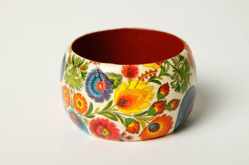 Украшение ручной работы расписной браслет на руку с цветами бижутерия из дерева - MADEheart.com