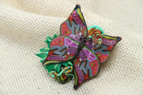 Женская брошь из полимерной глины в виде бабочки - MADEheart.com