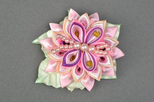Kanzashi satin ribbon hair clip - MADEheart.com
