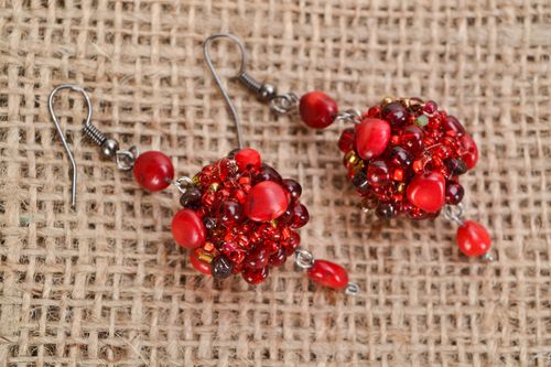 Boucles doreilles en ambre jaune et corail faites main - MADEheart.com
