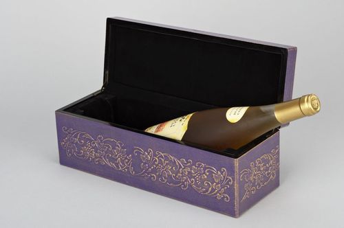 Wooden box for bottle - MADEheart.com